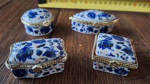 Set pillendoosjes, Antiek en Kunst, Curiosa en Brocante, Ophalen of Verzenden