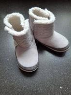 T.k. Robeez babylaarsjes, gevoerd, maat 9 tot 12 maanden., Ophalen of Verzenden, Zo goed als nieuw, Jongetje of Meisje, Schoentjes