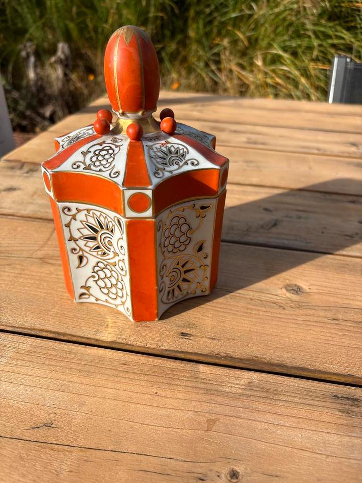 Fraureuth. Artdeco bonboniere, Antiek en Kunst, Antiek | Keramiek en Aardewerk, Ophalen of Verzenden