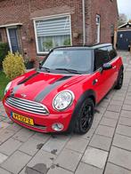 Mini Cooper 1.6 2010 122 pk Rood nieuwe apk veel opties, Auto's, Mini, Voorwielaandrijving, Zwart, 4 cilinders, 4 stoelen