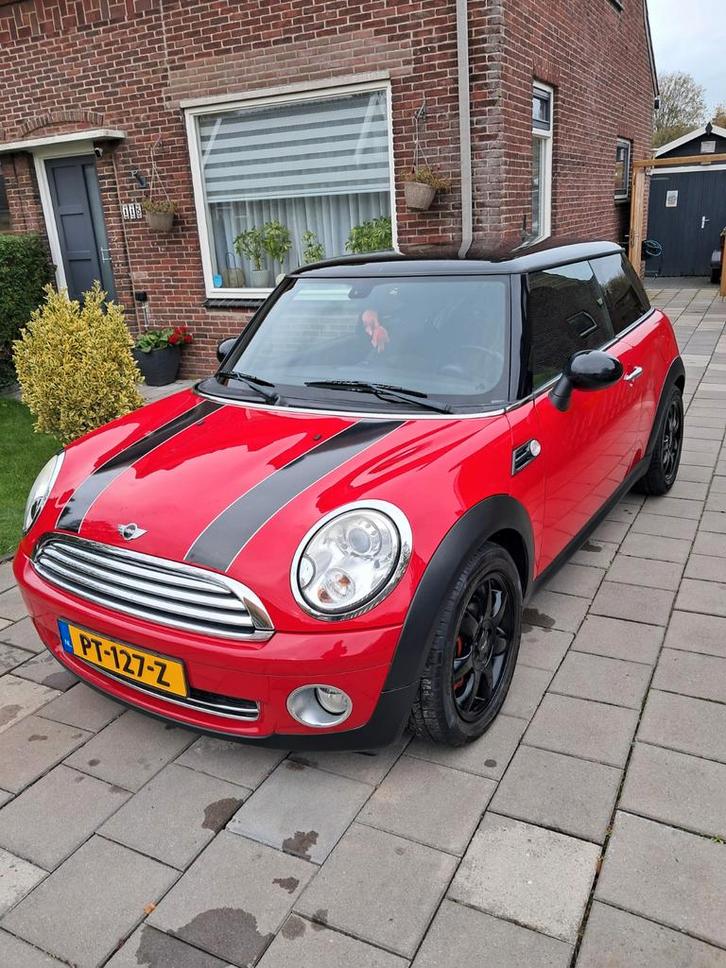 Mini Cooper 1.6 2010 122 pk Rood nieuwe apk veel opties, Auto's, Mini, Particulier, Cooper, Benzine, B, Hatchback, Handgeschakeld