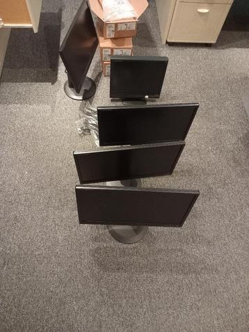 6 Schermen iiyama ProLite B2280HS Computerscherm €25 TOTAAL beschikbaar voor biedingen