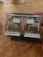 Smit Relais  14-polig gevraagd, Hobby en Vrije tijd, Elektronica-componenten, Ophalen of Verzenden, Gebruikt