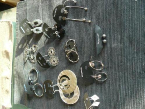 Marktwaar! Nieuwe oorbellen in de mix, Sieraden, Tassen en Uiterlijk, Oorbellen, Nieuw, Overige materialen, Ophalen of Verzenden