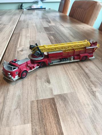 Gorgi Toys brandweer auto  beschikbaar voor biedingen