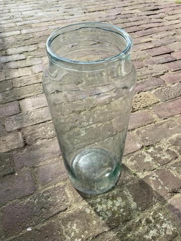 Grote glazen (sier)pot/vaas beschikbaar voor biedingen