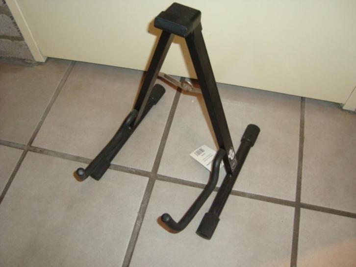 Gitaar standaard akoest. (bas) gitaren (nieuw, 20221909), Muziek en Instrumenten, Standaards, Nieuw, Instrumentstandaard, Gitaar