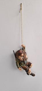 Abseilende tiroler Jager houtsnijwerk (27cm), Verzamelen, Ophalen of Verzenden, Zo goed als nieuw, Mens