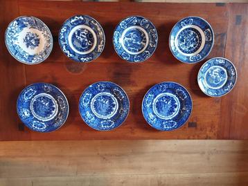 7 antieke borden Petrus Regout & Co  blauw  beschikbaar voor biedingen
