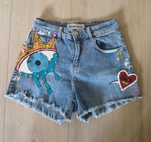 MOZZAAR FOREVER denim shorts ZGAN maat M, Kleding | Dames, Spijkerbroeken en Jeans, Zo goed als nieuw, W30 - W32 (confectie 38/40)