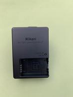 Nikon battery charger MH-27, Ophalen of Verzenden, Zo goed als nieuw