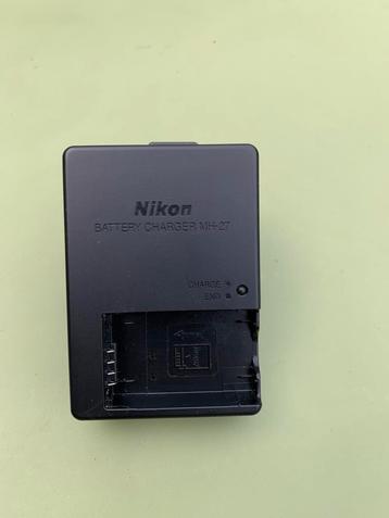 Nikon battery charger MH-27 beschikbaar voor biedingen