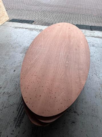 Perfecte CNC uitgefreesde Elips voor een tafelblad beschikbaar voor biedingen