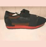 Sneakers nieuw maat 41 balenciaga zwart/rood Heren of Dames, Kleding | Heren, Schoenen, Ophalen of Verzenden, Nieuw, Zwart