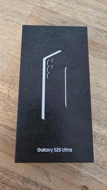 S25 ultra titanium black geseald ongeopend beschikbaar voor biedingen