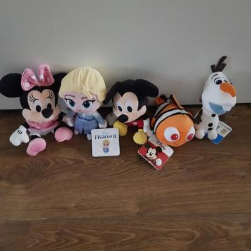 Nieuw 5  Disney knuffels met kaartjes er aan beschikbaar voor biedingen