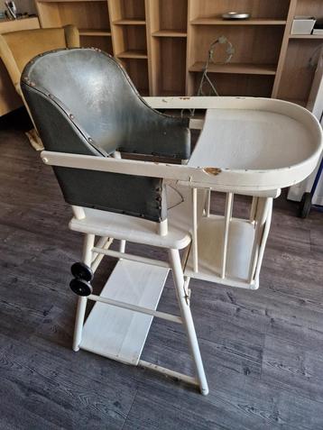 Retro Kinderstoel - Inklapbaar tot tafeltje beschikbaar voor biedingen
