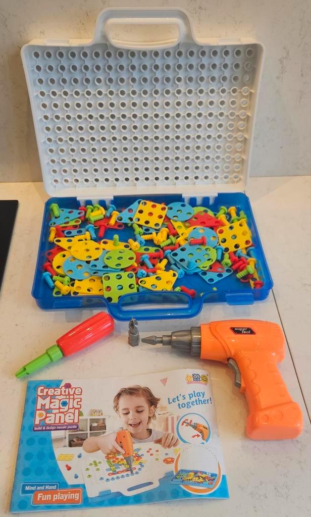 3D Demonteer Speelgoed - 234 Stuks, Kinderen en Baby's, Speelgoed | Overig, Zo goed als nieuw, Jongen of Meisje, Ophalen of Verzenden