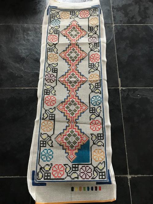 Voorbedrukt stramien loper / vloerkleed smyrna / soudan, Hobby en Vrije tijd, Borduren en Borduurmachines, Nieuw, Patroon, Handborduren
