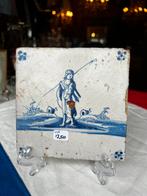 Antieke tegel “vrouw”, Ophalen of Verzenden