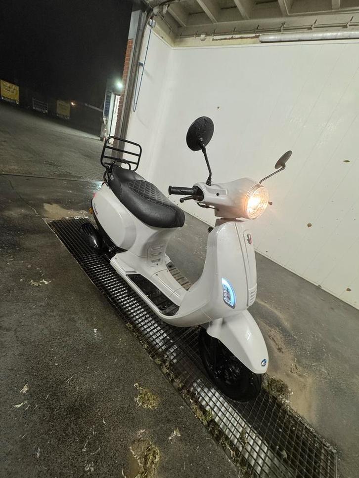 GTS Toscana Dynamic, Fietsen en Brommers, Snorfietsen en Snorscooters, Zo goed als nieuw, Overige merken, Benzine, Ophalen