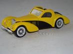 1/43 Solido Bugatti 57S geel, Ophalen of Verzenden, Zo goed als nieuw, Auto, Solido