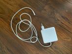Lader oplader macbook pro apple oud model, Ophalen of Verzenden, Gebruikt, Apple
