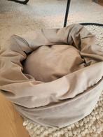 Grijze mand voor kat/ poes, designed by Lotte, Dieren en Toebehoren, Kattenmanden, Ophalen of Verzenden, Gebruikt