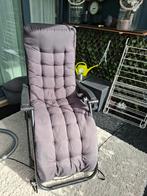 Relaxstoel met kussen, Tuin en Terras, Tuinstoelen, Ophalen, Zo goed als nieuw, Metaal, Verstelbaar
