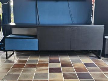 TV Kast / Dressoir - 180x50cm beschikbaar voor biedingen