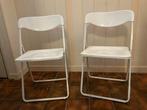 2 Witte Klapstoelen - metaal en kunststof, Kunststof, Gebruikt, Twee, Wit