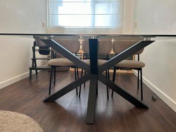 Eettafel glazen 160cm (GRATIS MEENEMEN) beschikbaar voor biedingen