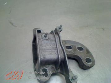 Versnellingsbak Steun van een Ford Transit Courier beschikbaar voor biedingen