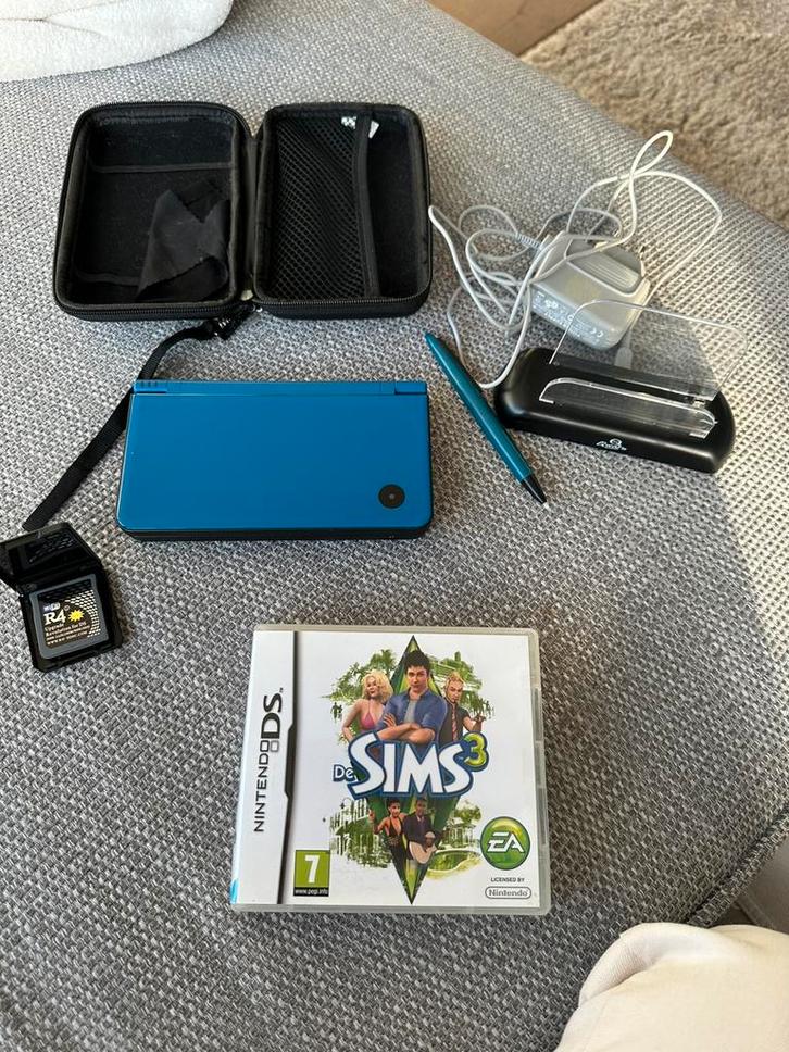 Nintendo DSI XL, Spelcomputers en Games, Spelcomputers | Nintendo DS, Zo goed als nieuw, Dsi, Ophalen