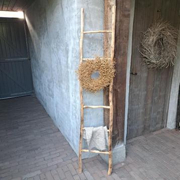 Landelijke decoratieve houten ladder 180x35cm *Etage3* beschikbaar voor biedingen