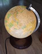 Vintage glazen wereldbol met lamp, Huis en Inrichting, Woonaccessoires | Wereldbollen, Ophalen