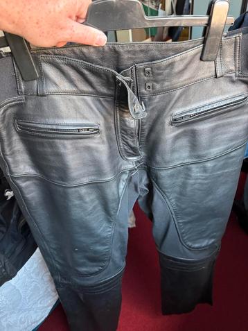 Triumph broek leer beschikbaar voor biedingen