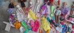 Barbies plus kleertjes en accessoires, Ophalen, Barbie