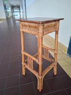 Vintage rotan plantentafel pied de stal  jaren 70 design, Huis en Inrichting, Woonaccessoires | Zuilen en Pilaren, Ophalen of Verzenden