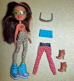 MGA Bratz Sasha (2015) en extra broek + laarsjes, Verzamelen, Verzenden, Zo goed als nieuw, Fashion Doll