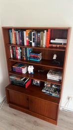 Mid century boekenkast, Zo goed als nieuw, 150 tot 200 cm, 25 tot 50 cm, Met deur(en)