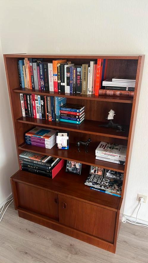 Mid century boekenkast, Huis en Inrichting, Kasten | Boekenkasten, Zo goed als nieuw, 50 tot 100 cm, 150 tot 200 cm, 25 tot 50 cm