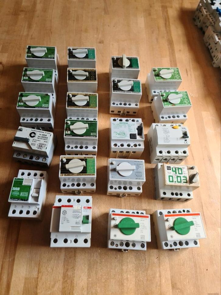 Diverse aardlekschakelaars, 6st beschikbaar, Doe-het-zelf en Verbouw, Elektra en Kabels, Gebruikt, Overige typen, Ophalen