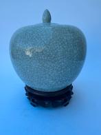 Chinese celadon gemberpot op stand, Ophalen of Verzenden