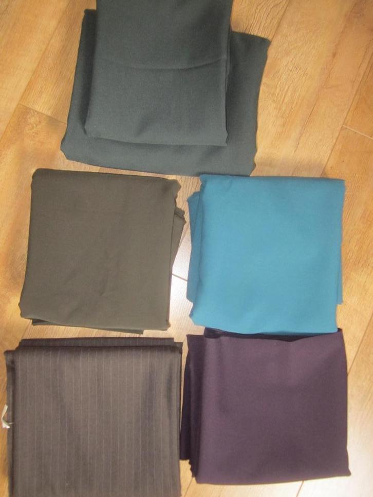 5 Couponnen polyester stof diverse kleuren + 3 losse stukjes, Hobby en Vrije tijd, Stoffen en Lappen, Nieuw, Polyester, 120 cm of meer