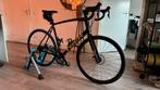 Trek Domane AL 2 (61) – Zo goed als nieuw + accessoires, Aluminium, Zo goed als nieuw, 61 tot 65 cm, Meer dan 20 versnellingen