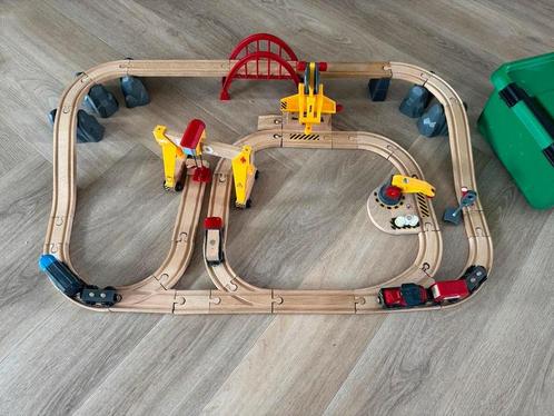 Brio treinbaan(incl. Bak) + nog meer (o.a. Lidl treinbaan), Kinderen en Baby's, Speelgoed | Houten speelgoed, Zo goed als nieuw