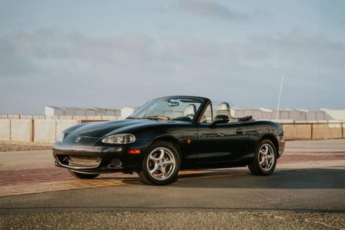 Mazda MX-5 1.6 I 2002 Zwart Topstaat!, Auto's, Mazda, Particulier, MX-5, Benzine, E, Cabriolet, Handgeschakeld, Geïmporteerd, Zwart