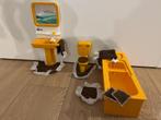 Sindy gele badkamer compleet met handdoeken – 70s speelgoed, Ophalen of Verzenden, Zo goed als nieuw, Poppenhuis