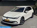 Volkswagen Golf 1.0 TSI Life Business | Rijk uitgerust |2021, Voorwielaandrijving, Gebruikt, Euro 6, Wit